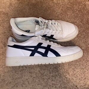 ASICS Sneakers
